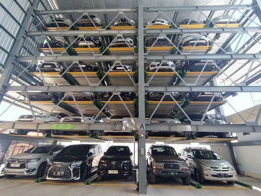 多階建ての自動駐車場 2トンのカーリフト