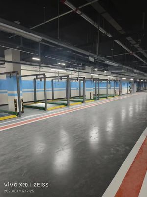 低騒音 四柱式エレベーター 2.5t 住宅用自動車エレベーター 四柱式