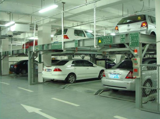 4コラムの自動リフトモーター 4ポストの自動車リフトモーター 2000kgの負荷